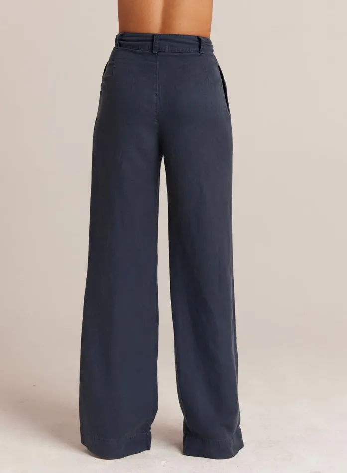 Bella Dahl Greta Pleated Wide Leg Trouser 8211 Coastal Navy Women Pants Bella Dahl Greta Pleated Wide Leg Trouser 8211 Coastal Navy Women Pants