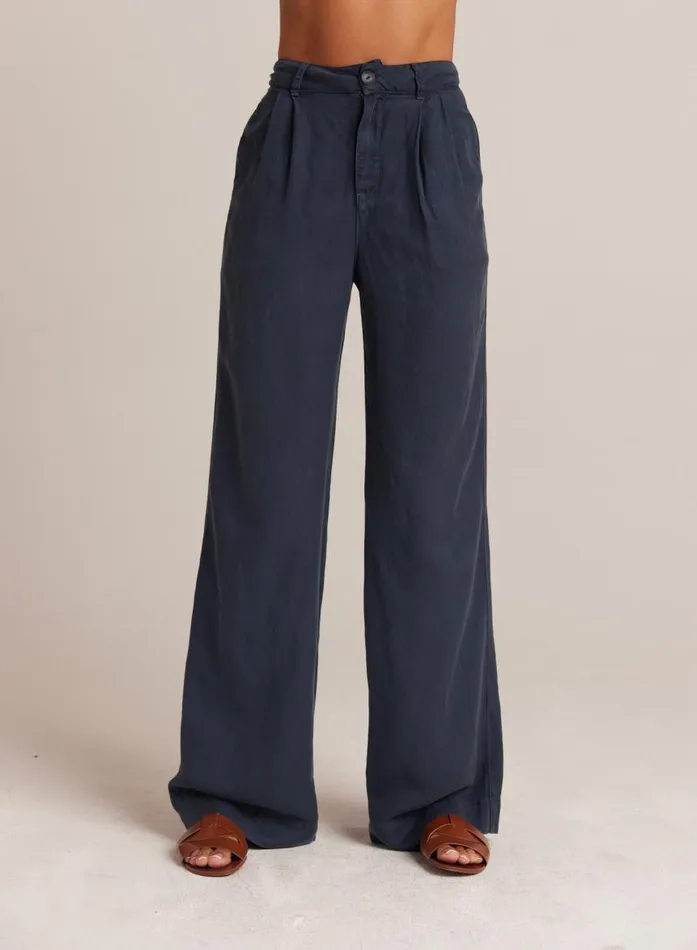 Bella Dahl Greta Pleated Wide Leg Trouser 8211 Coastal Navy Women Pants Bella Dahl Greta Pleated Wide Leg Trouser 8211 Coastal Navy Women Pants