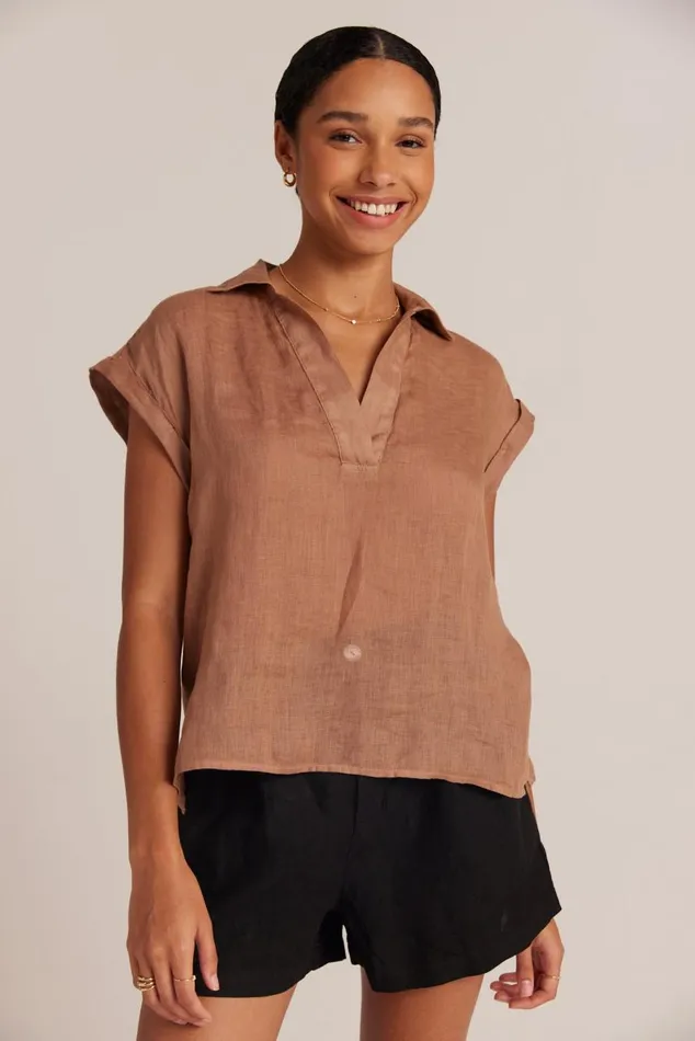 Bella Dahl Linen Short Sleeve Pullover 8211 Desert Brown Women Short Sleeve Bella Dahl Linen Short Sleeve Pullover 8211 Desert Brown Women Short Sleeve