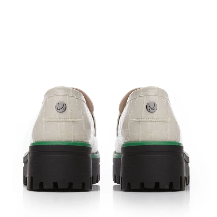Brogues And Loafers Women Moda In Pelle M By Moda Elloise Off White Patent Mocc Croc