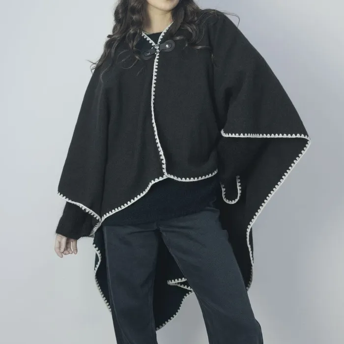 Clothing Women Moda In Pelle Biancaponcho Black Textile Clothing Women Moda In Pelle Biancaponcho Black Textile