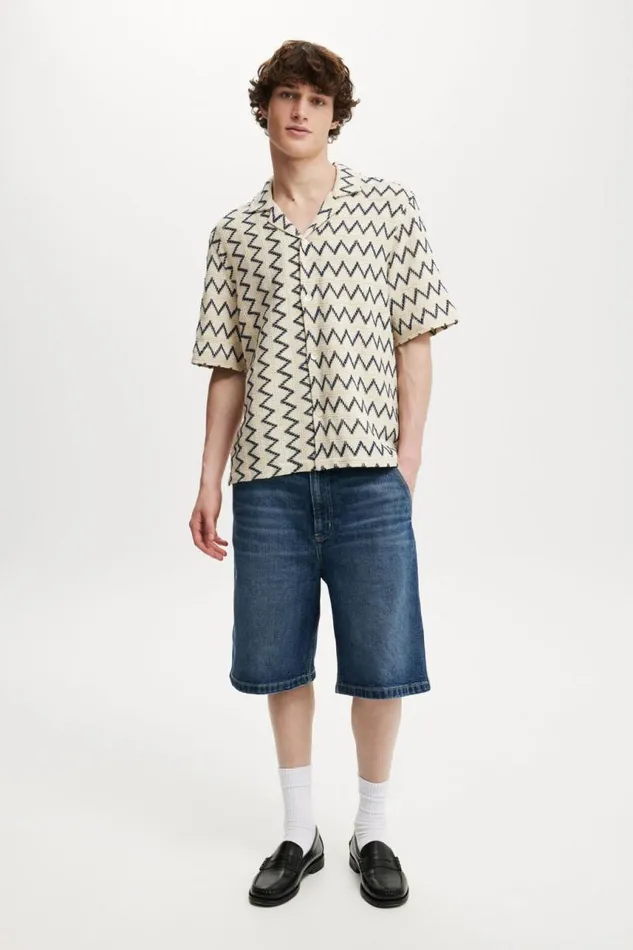 Cotton On Shirts and Polos Freemont Short Sleeve Shirt Cream Chevron 8211 Men Cotton On Shirts and Polos Freemont Short Sleeve Shirt Cream Chevron 8211 Men