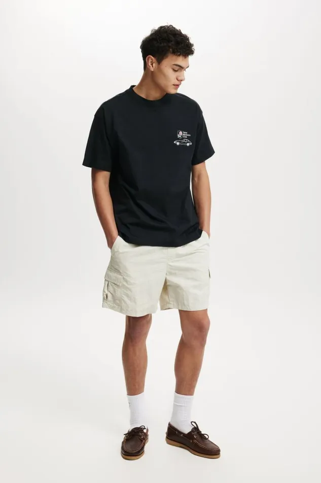 Cotton On Tees and Tanks Box Fit Graphic TShirt Blackmembers Club White 8211 Men Cotton On Tees and Tanks Box Fit Graphic TShirt Blackmembers Club White 8211 Men
