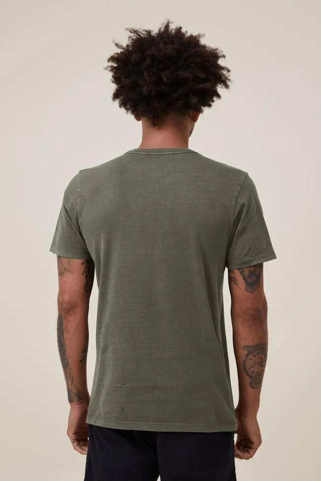 Cotton On Tees and Tanks Organic Regular Fit Crew TShirt Military 8211 Men Cotton On Tees and Tanks Organic Regular Fit Crew TShirt Military 8211 Men