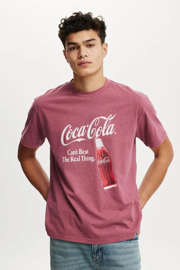 Cotton On Tees and Tanks Premium License Loose Fit TShirt Lcn Cok Crimsoncoca Cola 8211 Real Thing 8211 Men