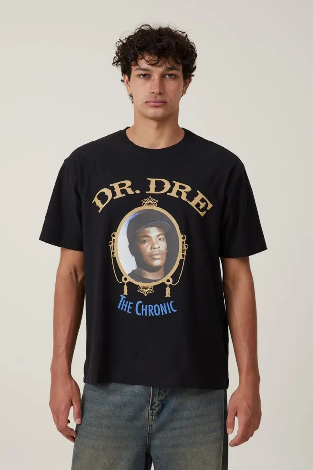 Cotton On Tees and Tanks Premium Loose Fit Music TShirt Lcn Bra Blackdr Dre 8211 The Chronic 8211 Men Cotton On Tees and Tanks Premium Loose Fit Music TShirt Lcn Bra Blackdr Dre 8211 The Chronic 8211 Men