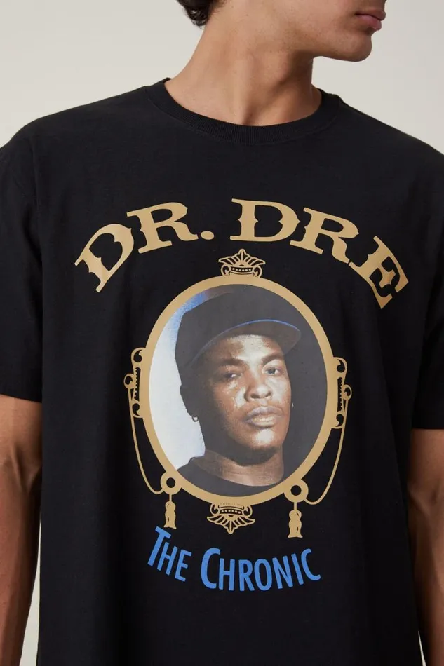 Cotton On Tees and Tanks Premium Loose Fit Music TShirt Lcn Bra Blackdr Dre 8211 The Chronic 8211 Men Cotton On Tees and Tanks Premium Loose Fit Music TShirt Lcn Bra Blackdr Dre 8211 The Chronic 8211 Men