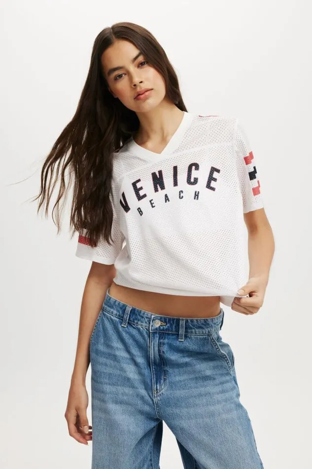 Cotton On Tops V Neck Regular Cropped Graphic Tee Venice Beach 8211 Women