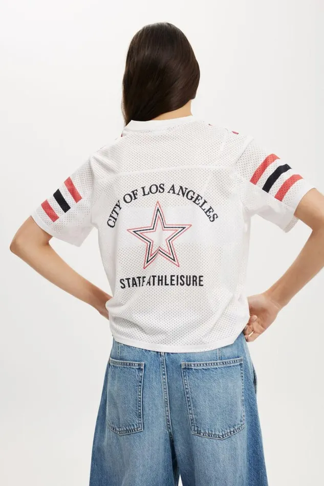Cotton On Tops V Neck Regular Cropped Graphic Tee Venice Beach 8211 Women Cotton On Tops V Neck Regular Cropped Graphic Tee Venice Beach 8211 Women