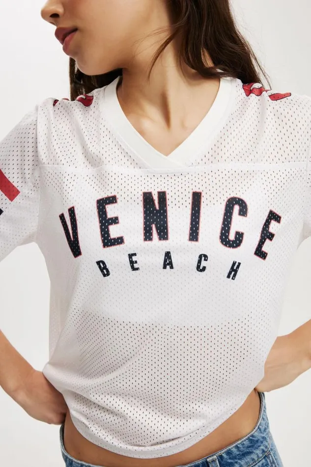 Cotton On Tops V Neck Regular Cropped Graphic Tee Venice Beach 8211 Women Cotton On Tops V Neck Regular Cropped Graphic Tee Venice Beach 8211 Women
