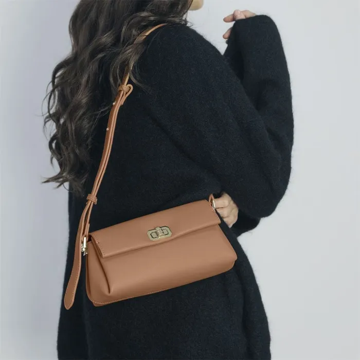 Crossbody Bags Women Moda In Pelle Britney Bag Camel Porvair