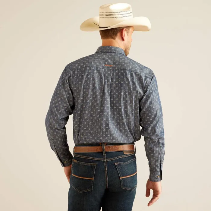 Dillon Classic Fit Shirt Chambray Blue Men Ariat Button Down Shirts Dillon Classic Fit Shirt Chambray Blue Men Ariat Button Down Shirts