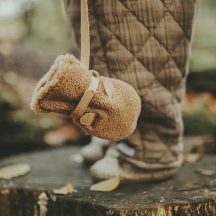 Donsje Amsterdam Accessories Baby Richy Mittens Light Maple Curly Faux Fur