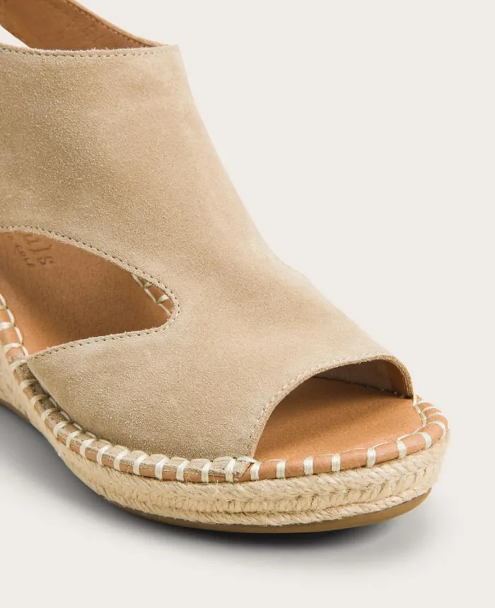 Kenneth Cole Sandals and Wedges Women GENTLE SOULS Cody Suede Espadrille Wedge Mushroom Suede Kenneth Cole Sandals and Wedges Women GENTLE SOULS Cody Suede Espadrille Wedge Mushroom Suede