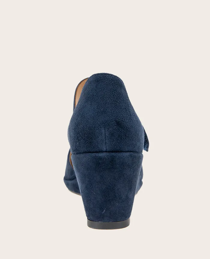 Kenneth Cole Sandals and Wedges Women GENTLE SOULS Oriana Suede Wedge Navy Suede Kenneth Cole Sandals and Wedges Women GENTLE SOULS Oriana Suede Wedge Navy Suede
