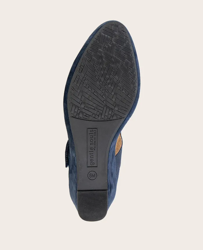 Kenneth Cole Sandals and Wedges Women GENTLE SOULS Oriana Suede Wedge Navy Suede Kenneth Cole Sandals and Wedges Women GENTLE SOULS Oriana Suede Wedge Navy Suede