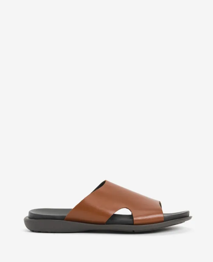 Kenneth Cole Sandals Men SandY Beach Leather Slide Sandal Cognac