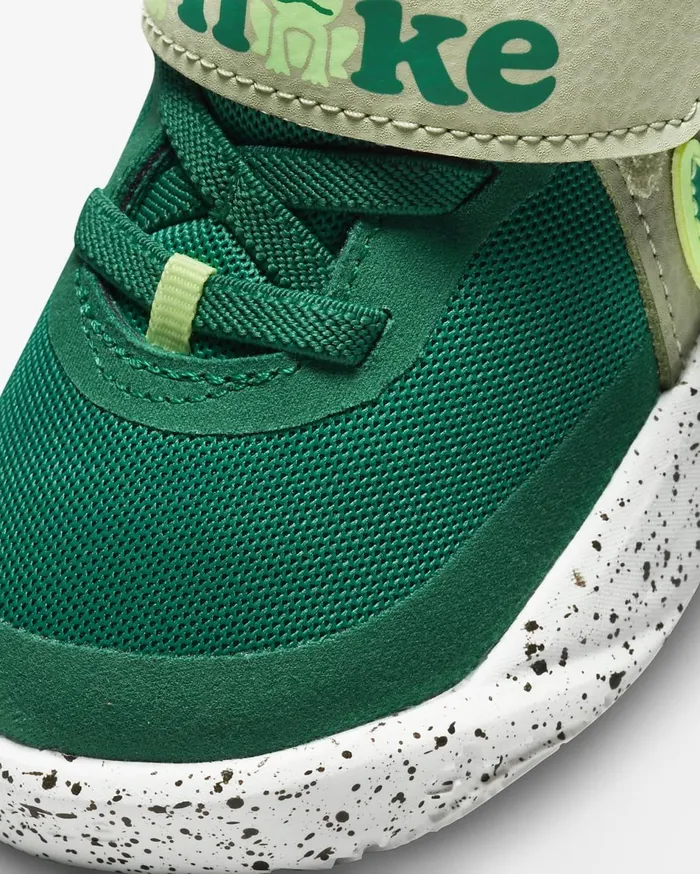 Kids Nike Team Hustle D 10 Lil MalachiteHoneydewGhost GreenMalachite Nike Shoes 70 and Under