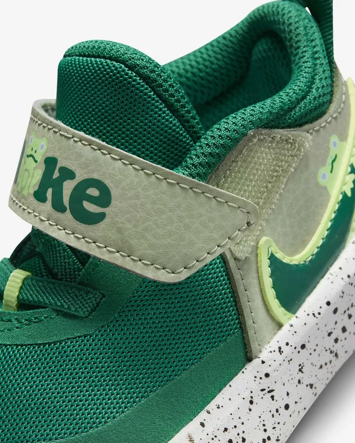 Kids Nike Team Hustle D 10 Lil MalachiteHoneydewGhost GreenMalachite Nike Shoes 70 and Under
