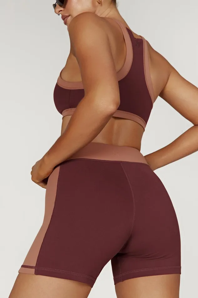 Meshki Activewear Bottoms Taleah Two Tone Shorts 8211 MahoganyTan Mahoganytan 8211 Women Meshki Activewear Bottoms Taleah Two Tone Shorts 8211 MahoganyTan Mahoganytan 8211 Women