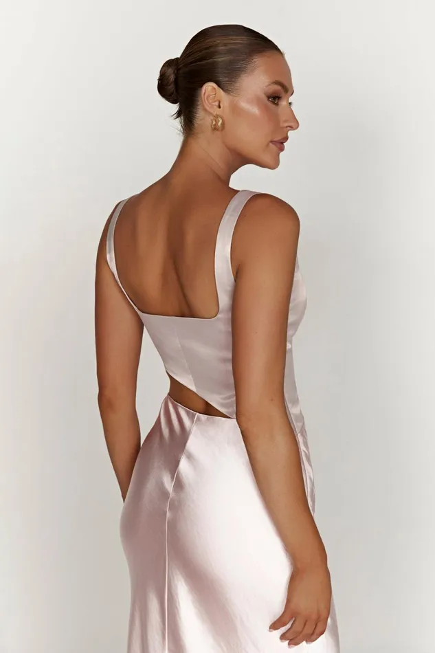 Meshki Bachelorette Gianna Two Tone Slashed Maxi Dress 8211 Blush Pink Blushpink 8211 Women