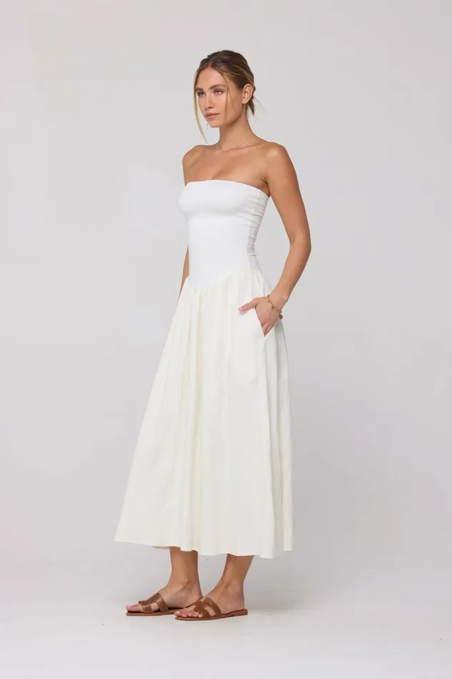 RESA Vacation Mackenzie Dress In White Linen 8211 Women