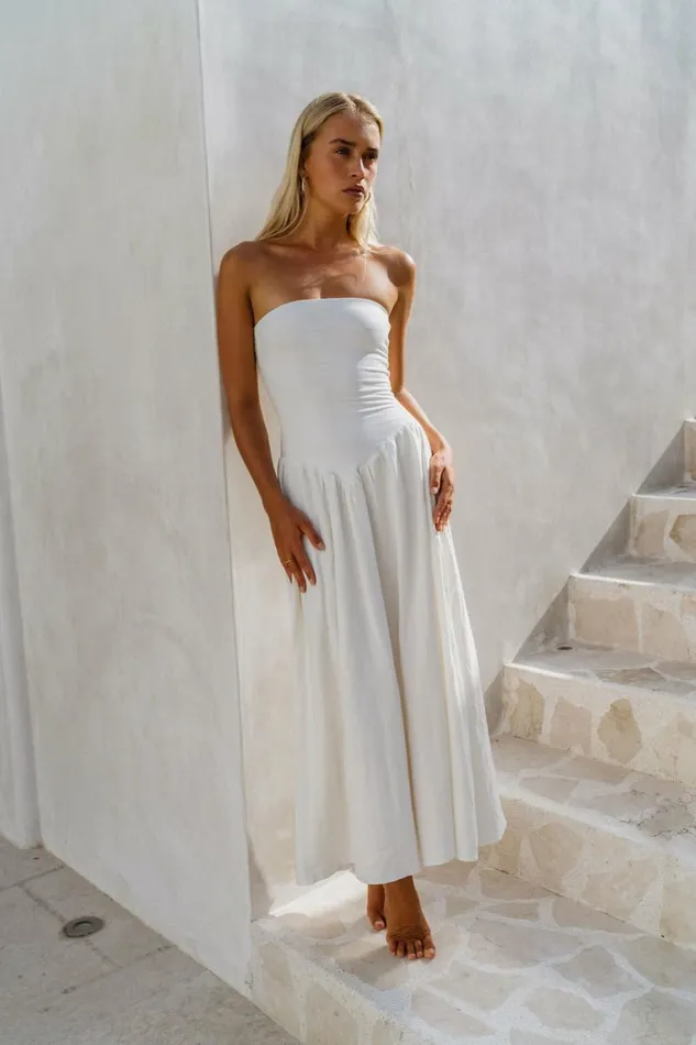 RESA Vacation Mackenzie Dress In White Linen 8211 Women