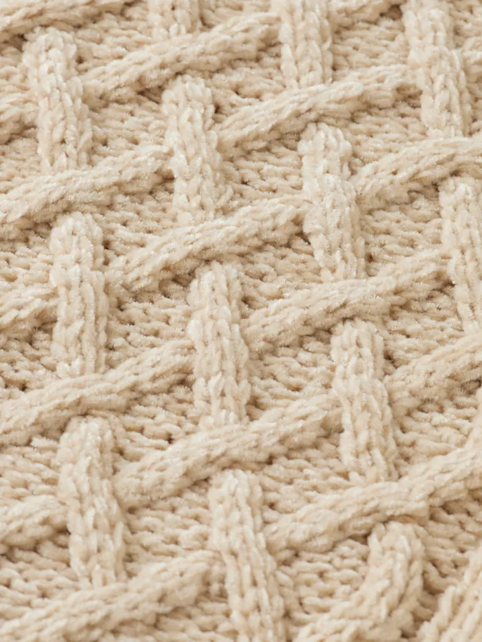 ROUND NECK EXTRA DROPPED SHOULDER CHENILLE CABLE SWEATER Parchment Men Scotch and Soda Knitwear ROUND NECK EXTRA DROPPED SHOULDER CHENILLE CABLE SWEATER Parchment Men Scotch and Soda Knitwear