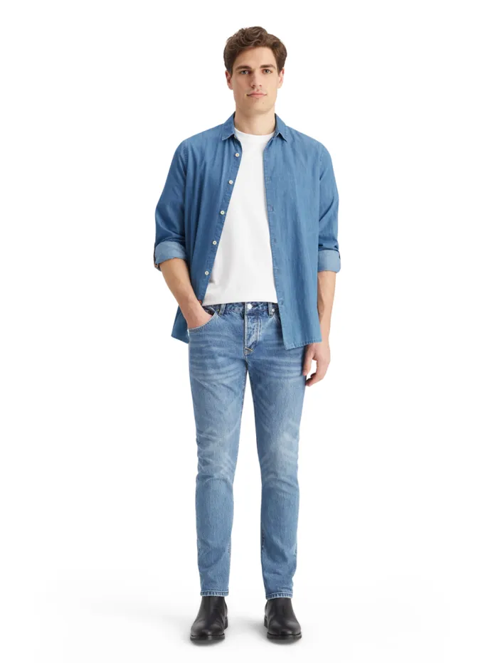 Smart Indigo Lightweight Denim Shirt With Sleeve Adjusters Washed Indigo Men Scotch and Soda Shirts Smart Indigo Lightweight Denim Shirt With Sleeve Adjusters Washed Indigo Men Scotch and Soda Shirts