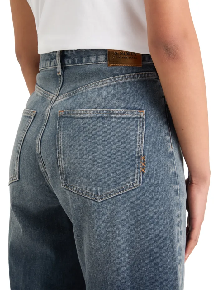 THE TIDE BALLOON FIT JEANS HITCHHIKER Hitchhiker Women Scotch and Soda Jeans THE TIDE BALLOON FIT JEANS HITCHHIKER Hitchhiker Women Scotch and Soda Jeans