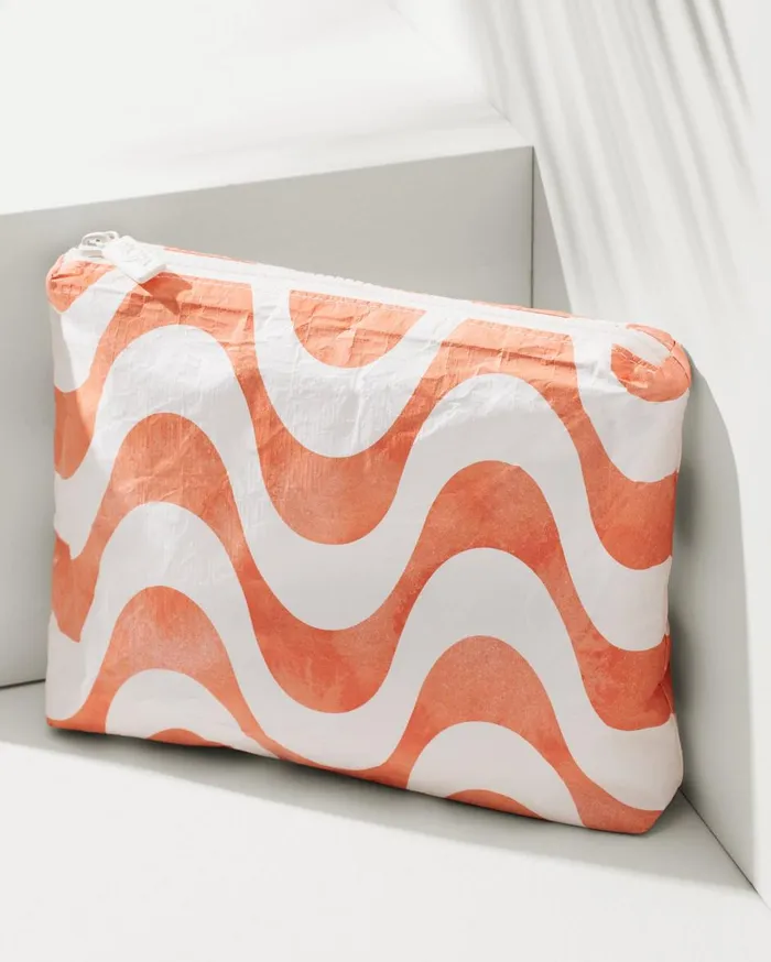 Tommy Bahama Aloha Collection Calcada Coral Splash Small Pouch Coral Splash WomenBeach and Home Luggage and Travel Tommy Bahama Aloha Collection Calcada Coral Splash Small Pouch Coral Splash WomenBeach and Home Luggage and Travel
