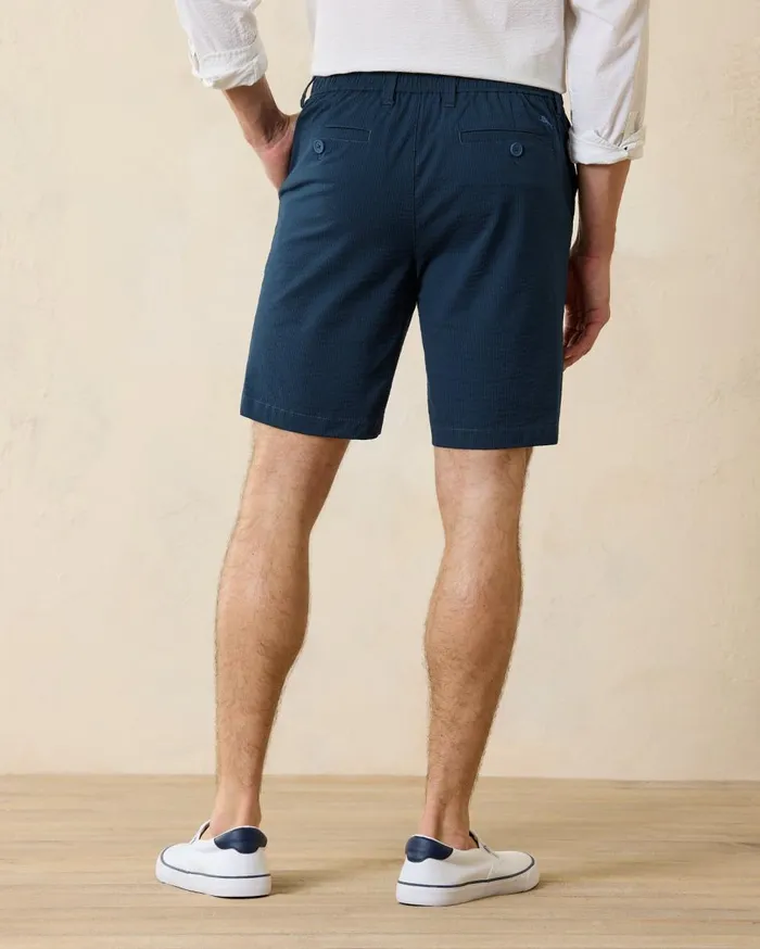 Tommy Bahama Nova Wave Palm Seersucker 9Inch Shorts Dockside Blue Men Shorts Tommy Bahama Nova Wave Palm Seersucker 9Inch Shorts Dockside Blue Men Shorts