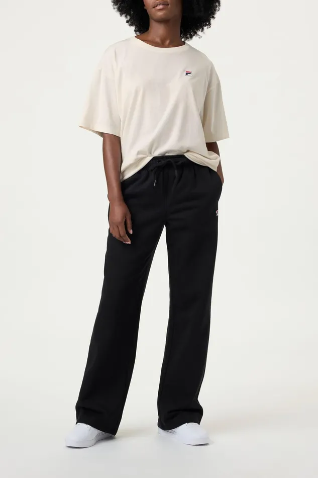Tops and TShirts Women Fila Classic Relaxed Tee 920 Gardenia Tops and TShirts Women Fila Classic Relaxed Tee 920 Gardenia