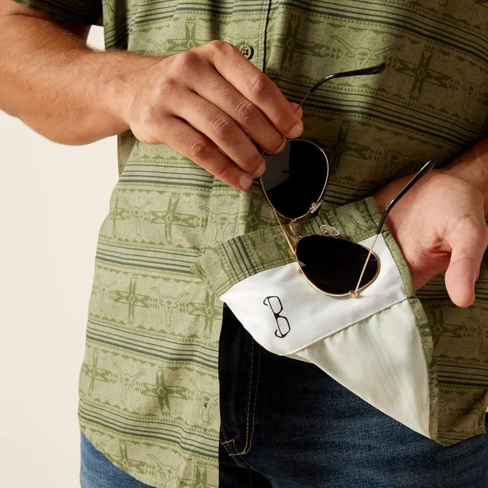 VentTEK Outbound Fitted Shirt Four Leaf Clover Men Ariat Button Down Shirts VentTEK Outbound Fitted Shirt Four Leaf Clover Men Ariat Button Down Shirts