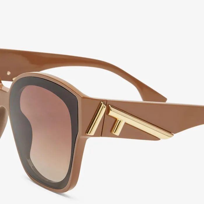 Woman Caramel Acetate Sunglasses Fendi Sunglasses