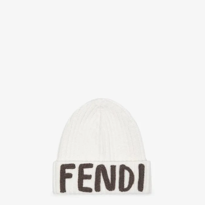 Woman White Wool Beanie White Fendi Hats and Gloves