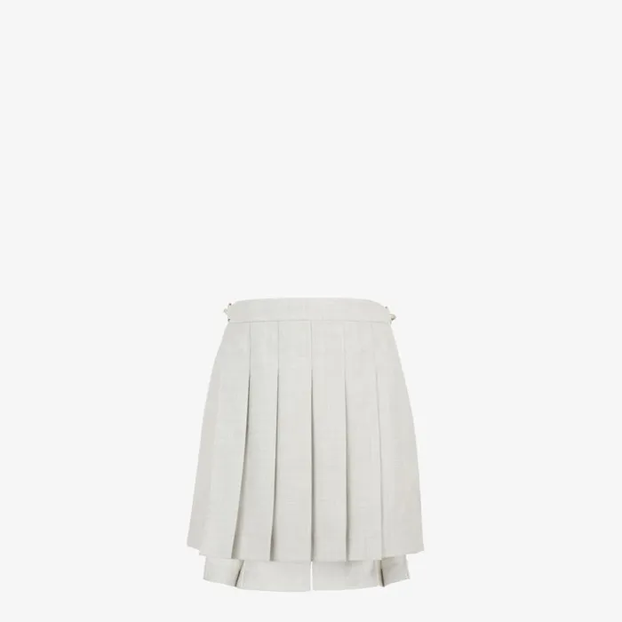 Woman White Wool Shorts White Fendi Pants and Shorts