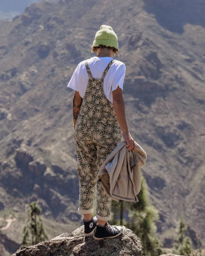 Women Bottoms Passenger Meadows Organic Cotton Cord Dungarees Seaweed Pistachio Seaweed Pistachio