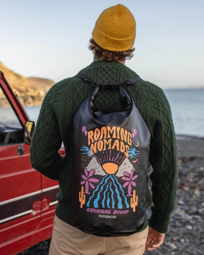 WomenMen Backpacks and Bags Passenger Tide 30L Recycled Dry Bag Roaming Nomads Roaming Nomads