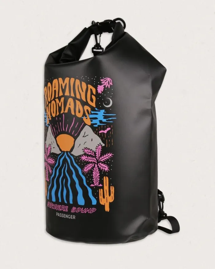 WomenMen Backpacks and Bags Passenger Tide 30L Recycled Dry Bag Roaming Nomads Roaming Nomads