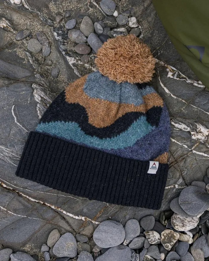WomenMen Beanies Passenger Scenic Recycled Bobble Hat Scenic Navy Scenic Navy