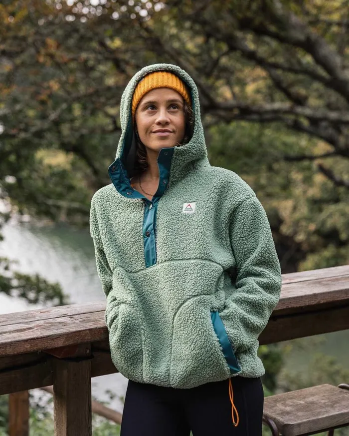 Women Tops Passenger Calla Hooded Recycled PolarLined Fleece Pistachio Pistachio