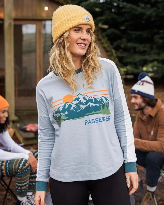 Women Tops Passenger Hilltop Organic Cotton LS TShirt Blue Fog Blue Fog