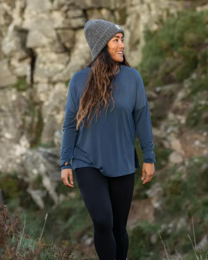 Women Tops Passenger Lotus Recycled Active LS Top Dark Denim Dark Denim