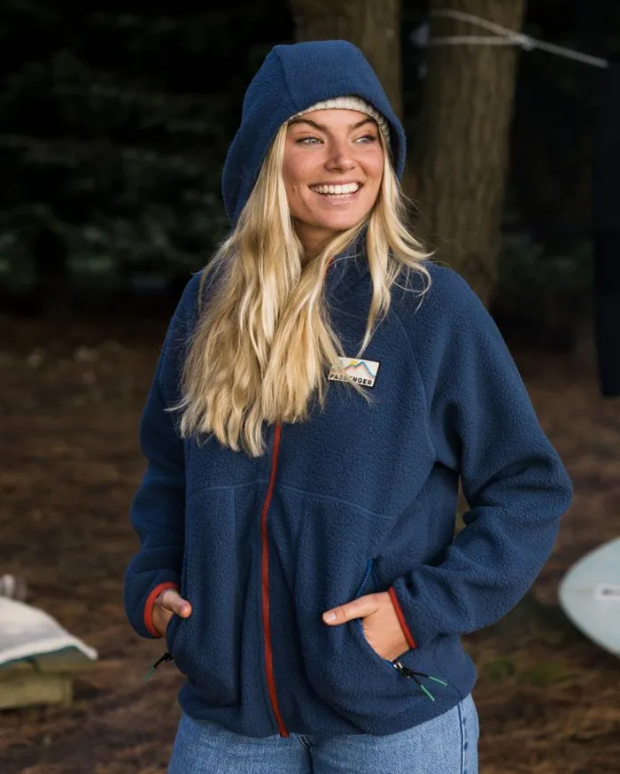 Women Tops Passenger North Coast 20 Full Zip Recycled Sherpa Fleece Dark Denim Dark Denim